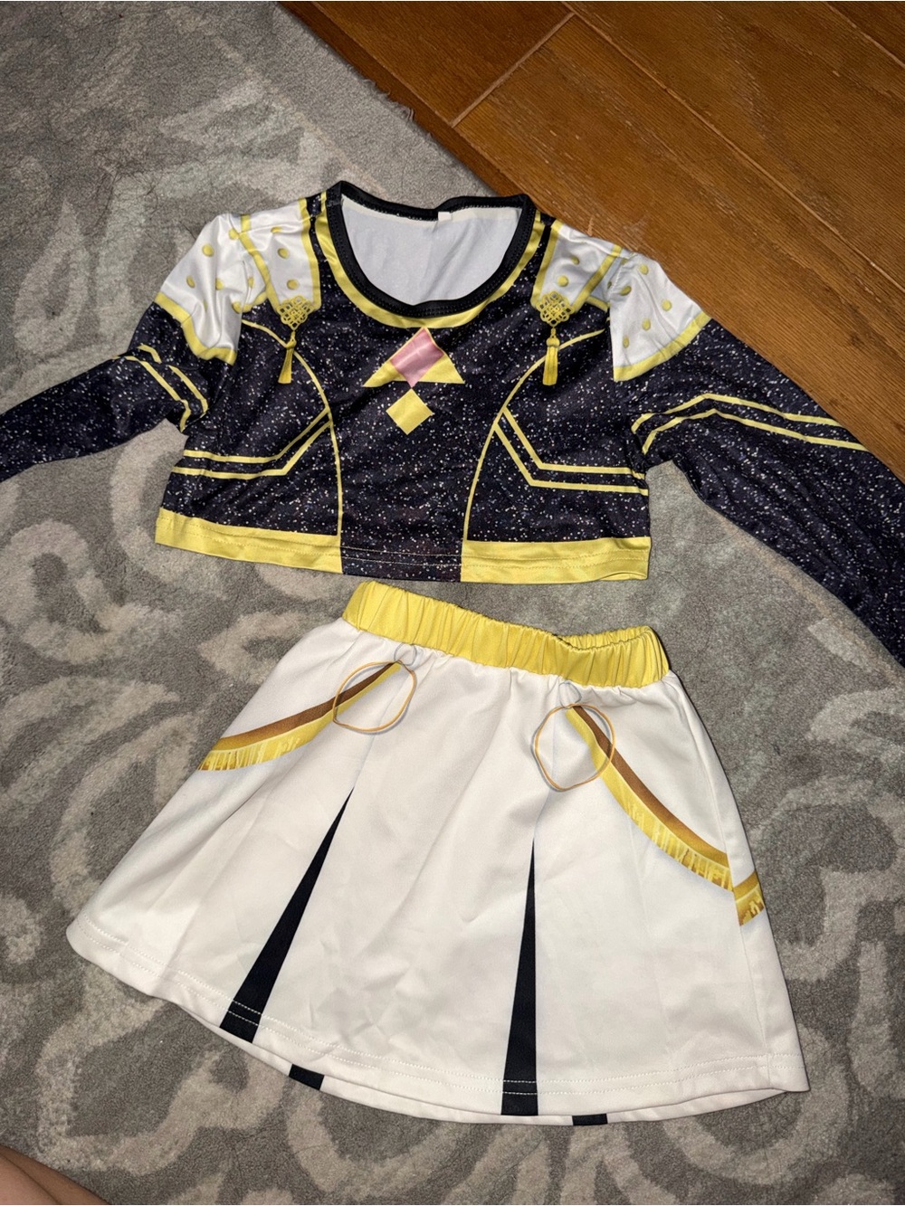 Zoey Kpop Halloween Costume Yellow and White Girls' Two-Piece Costume Set